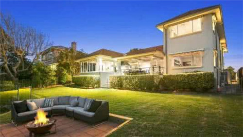 <b>美国买房，纽约华人聚集地法拉盛房产火爆</b>