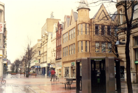 <b>英镑攀升1% 英国工业振兴英国经济前景</b>