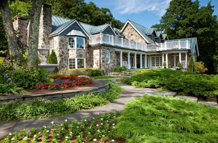 <b>纽约赫尔利的“睡美人城堡”享梦幻般生活</b>