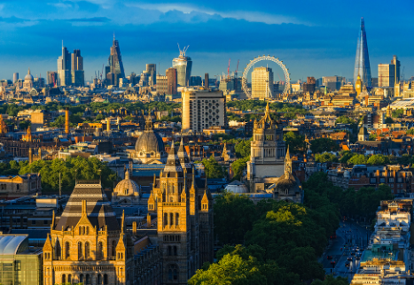 <b>中国高净值人群抢购英国房产是什么原因？</b>