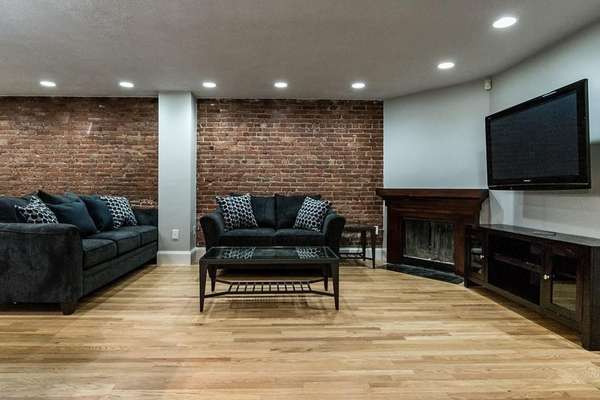 <b>美国租房找室友四间卧室三个卫生间</b>